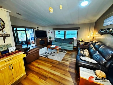 2321 Lakeside Dr, Leesburg, FL 34788 - photo 5