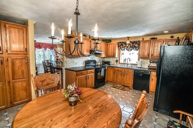 23 Bridgham St, Methuen, MA 01844 - photo 6