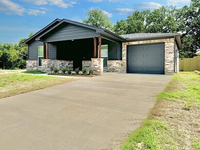 2384 Miller St, Denison, TX 75020 - photo 3