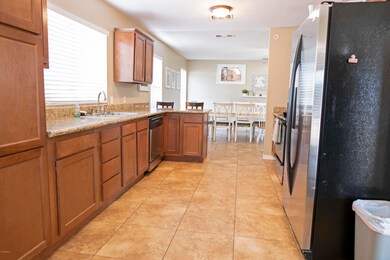 7532 E Dulciana Cir unit 6, Mesa, AZ 85208 - photo 6