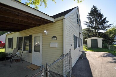 930 Bucknell Rd, Columbus, OH 43213 - photo 2