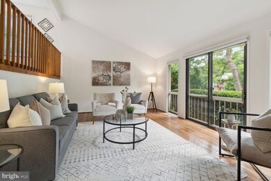 908 Twin Oaks Dr, Potomac, MD 20854 - photo 5