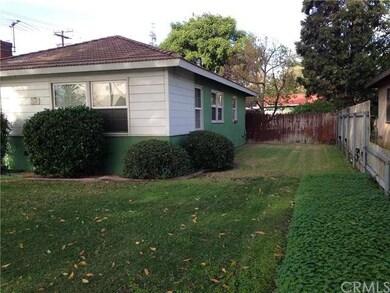 Large side yard
