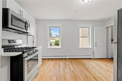 107 Tell St unit 1R, Providence, RI 02909 - photo 3
