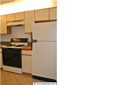 28 Citation Ct, Tinton Falls, NJ 07724 - photo 4