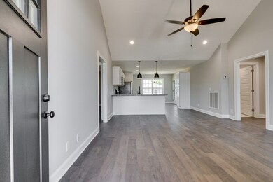 500 Rose Ln, Shelbyville, TN 37160 - photo 2