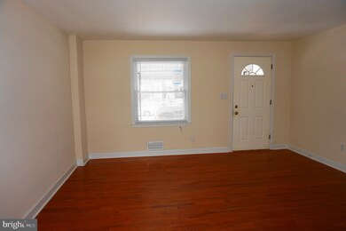 2106 Redthorn Rd, Middle River, MD 21220 - photo 2
