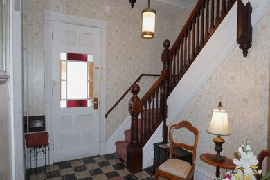 20 Madison St, Rutland, VT 05701 - photo 2