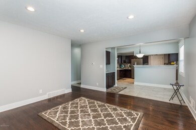 2318 84th-10