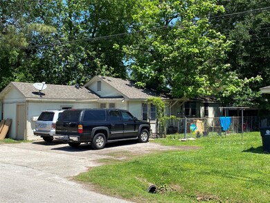 1003 King St, Houston, TX 77022 - photo 4