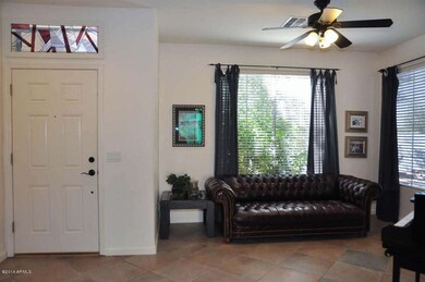 Foyer-Living Room