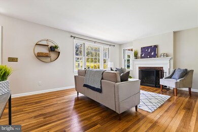 1102 Greenway Rd, Cockeysville, MD 21030 - photo 6