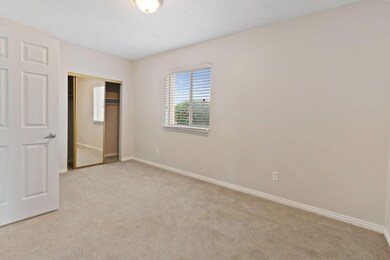 Listing_1378223_Photo_2_ID420605605