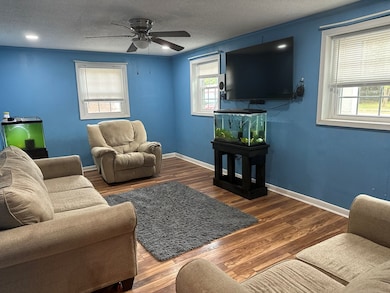 1045 W Sherwood Dr, Sumter, SC 29153 - photo 7