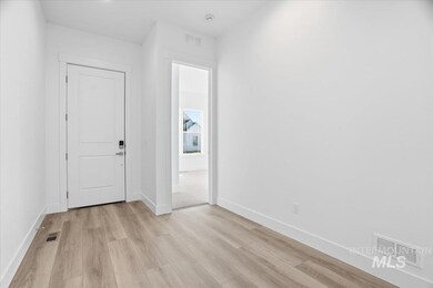 2221 N Kenora Ave, Star, ID 83669 - photo 3