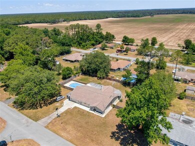 21491 SW Honeysuckle St, Dunnellon, FL 34431 - photo 3