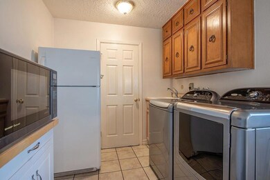 10125 Woodway Dr, El Paso, TX 79925 - photo 3