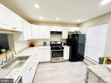 10 Tompkins Place, Lawrence Township, NJ 08648 - photo 3