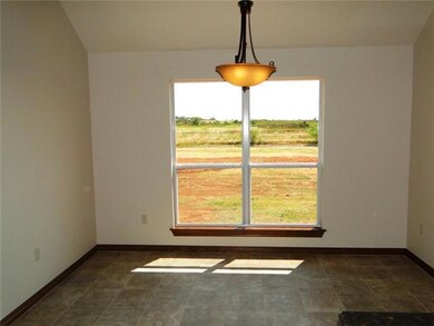 6305 Moon Lake Cir, Shawnee, OK 74804 - photo 7