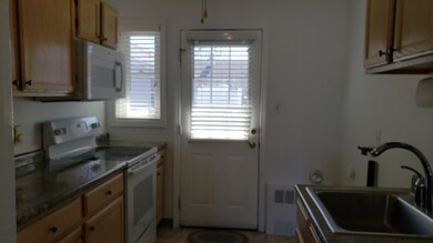 26 Fredette St unit 26, Chicopee, MA 01022 - photo 5