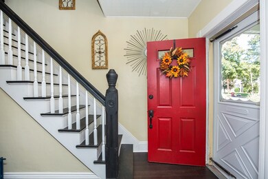 82 Beacon St, Lowell, MA 01850 - photo 4