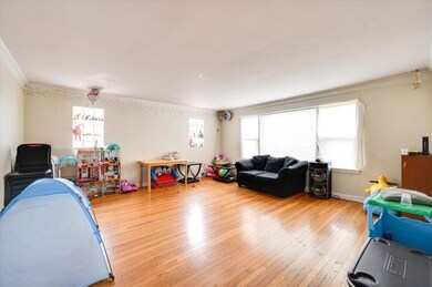 6207 N Sacramento Ave, Chicago, IL 60659 - photo 3