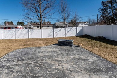 28 Houde St, Nashua, NH 03060 - photo 7