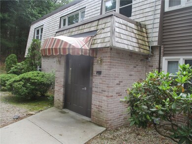7 Apple Valley Pkwy unit 4, Greenville, RI 02828 - photo 3