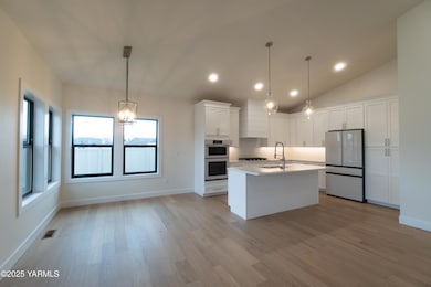 2009 Gala Ave, Yakima, WA 98903 - photo 4