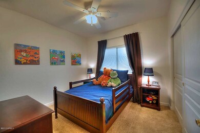 016_Bedroom-3