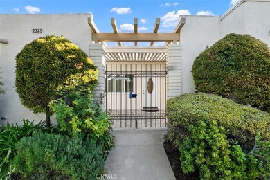 2325 Via Mariposa W unit C, Laguna Woods, CA 92637 - photo 2