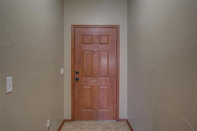 1305 Washington Cir, Moore, OK 73160 - photo 7