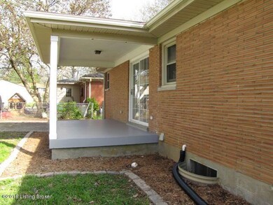 6105 Applegate Ln, Louisville, KY 40219 - photo 7