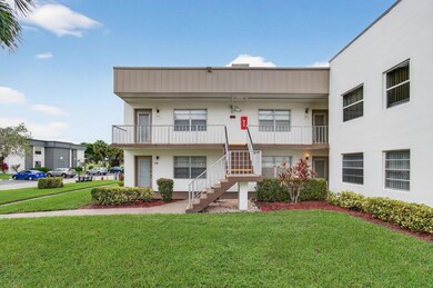 406 Piedmont I, Delray Beach, FL 33484 - photo 2