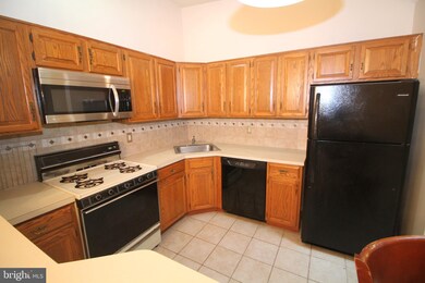 59 Cheverny Ct unit D3, Trenton, NJ 08619 - photo 5