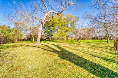 202 Cris Rd, Rosenberg, TX 77471 - photo 5