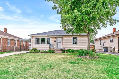 208 N 15th Ave, Beech Grove, IN 46107 - photo 3