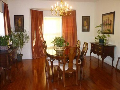 Dining Room. BAY WINDOW  ALLOWS FOR WONDERFUL LIGH