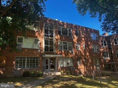 510 Ridge Rd SE unit 304, Washington, DC 20019 - photo 2