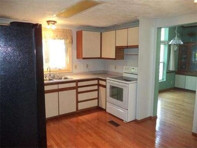 51 Rogers Rd, Hebron, NH 03241 - photo 5