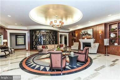 One Park Crest unit 306, McLean, VA 22102 - photo 4