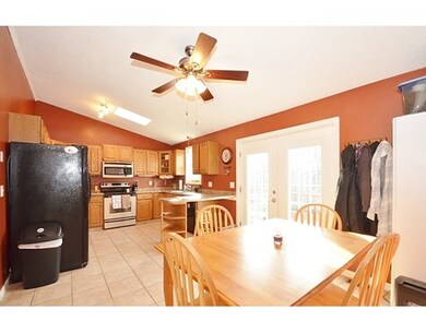 357 Baldwin Dr, Leominster, MA 01453 - photo 4