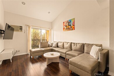 365 Burchett St unit 303, Glendale, CA 91203 - photo 3