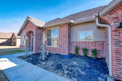 1408 N Oak, Seiling, OK 73663 - photo 4