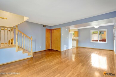 Living Room/Dining