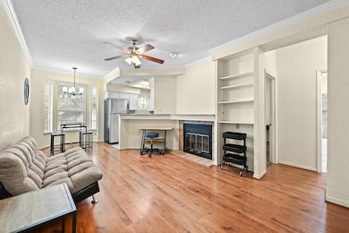 3111 Tom Green St unit 203, Austin, TX 78705 - photo 2