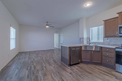 2050 S Magic Way unit 182, Henderson, NV 89002 - photo 6