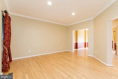 312 Brushwood Dr, Owings Mills, MD 21117 - photo 3