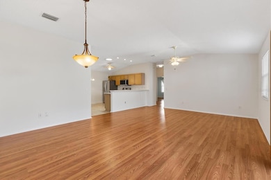 428 Canterbury Ct, The Villages, FL 32162 - photo 6