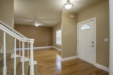 2275 NE Nuttail Ct._020